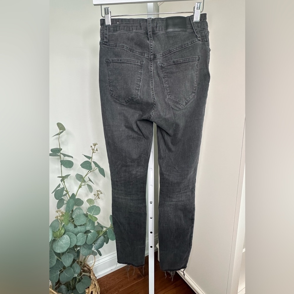 Madewell Curvy High-Rise Skinny Jeans Black Sea Distressed Raw Hem Size 25 - Picture 6 of 15